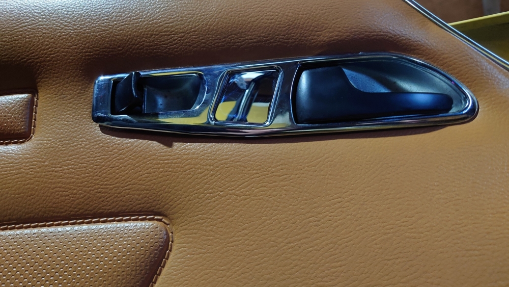 Blende Türöffner links