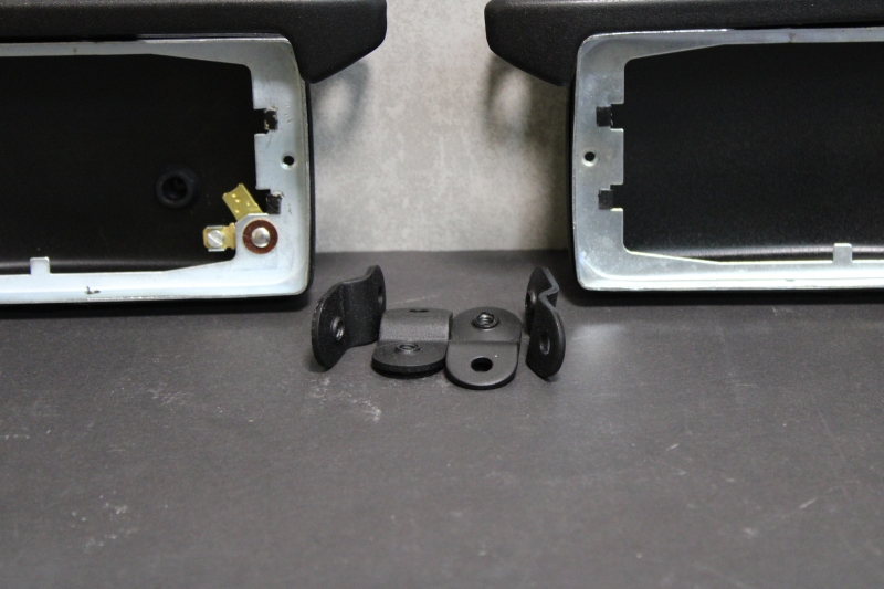 Preview: Gehäuse Nebelscheinwerfer mit Braue