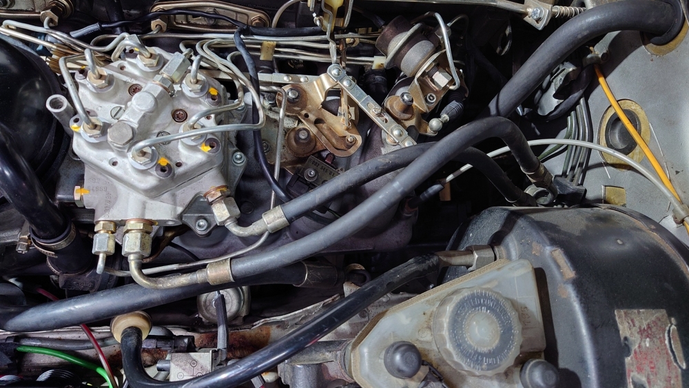 Preview: Kraftstoffleitungssatz 280SL SLC Motorraum