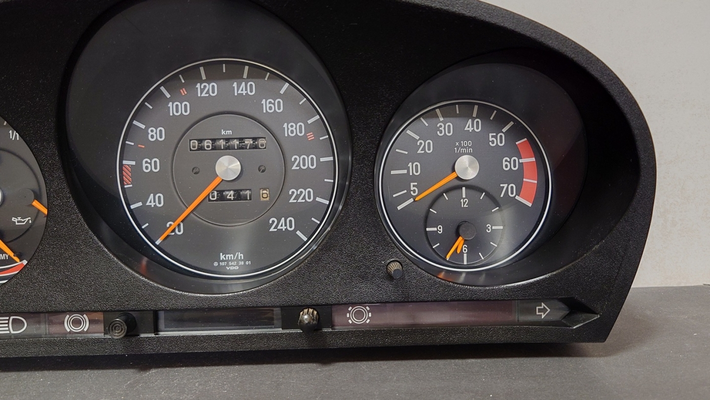 Kombiinstrument 380SL